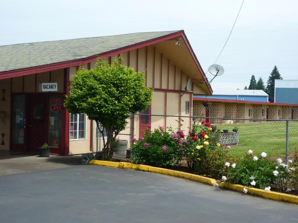 Budget Inn Motel Woodburn Zewnętrze zdjęcie