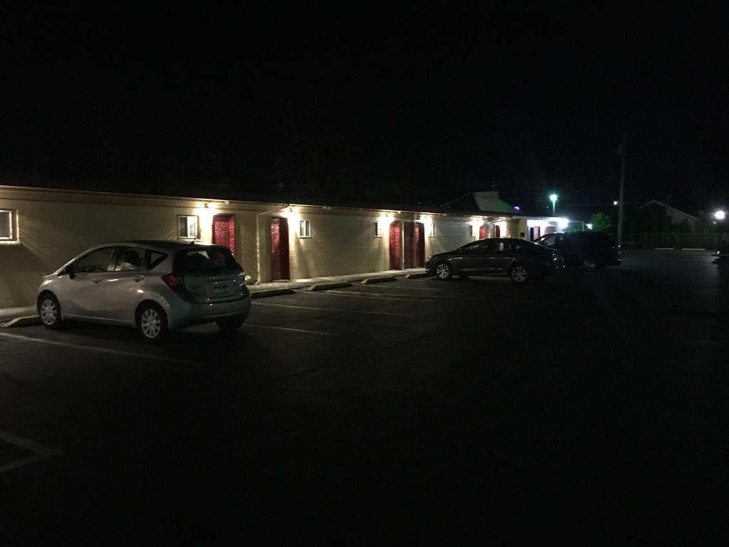 Budget Inn Motel Woodburn Zewnętrze zdjęcie