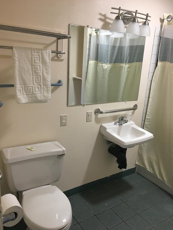 Budget Inn Motel Woodburn Zewnętrze zdjęcie