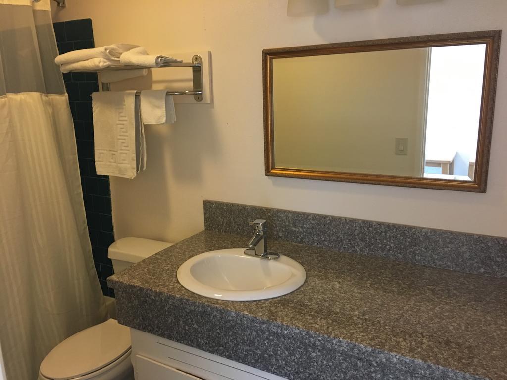 Budget Inn Motel Woodburn Zewnętrze zdjęcie