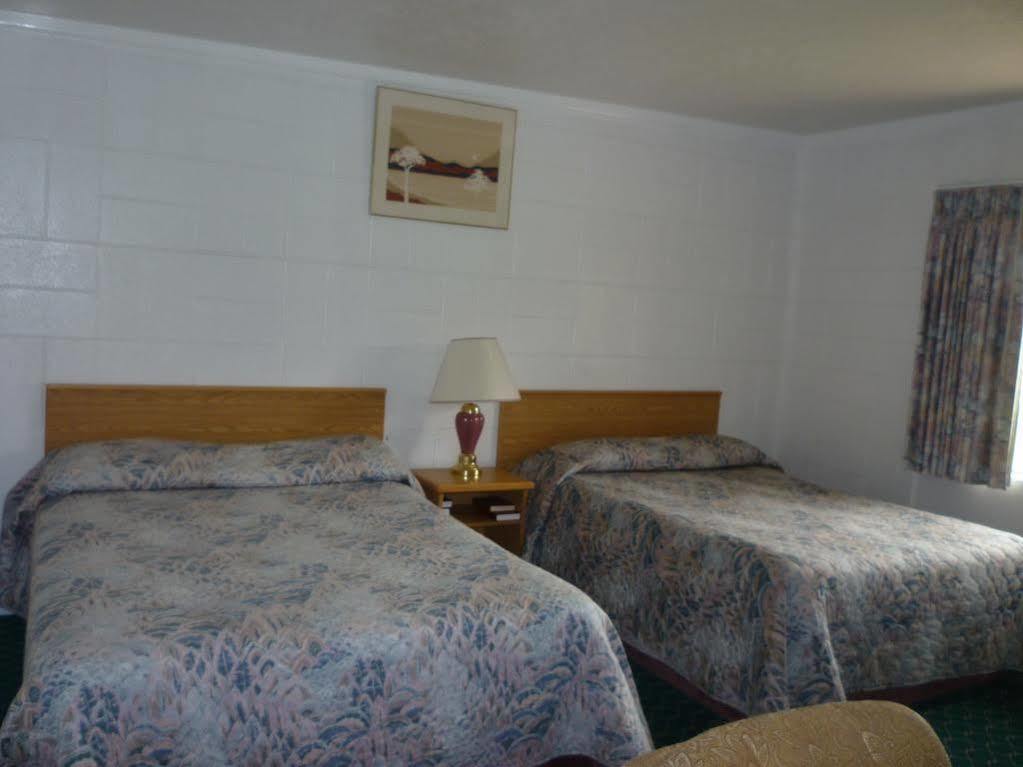 Budget Inn Motel Woodburn Zewnętrze zdjęcie